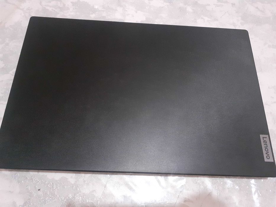 Noutbuk lenovo sotiladi yangi