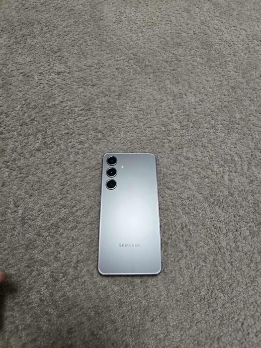 Samsung s24 Много запазен