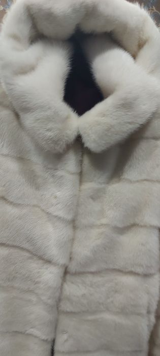 Продам 2 норковые шубы