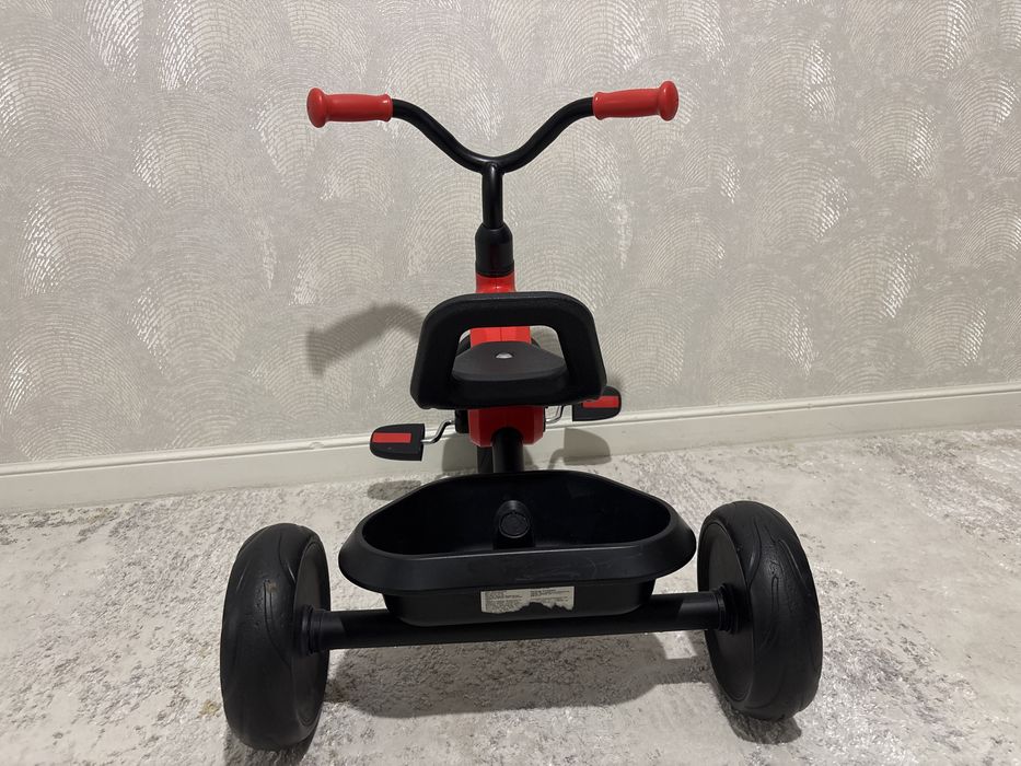 Детский трёхколёсный велосипед