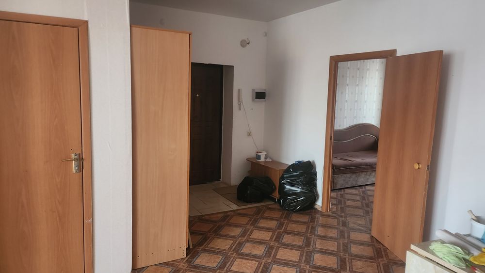 Сдам трёх комнатную кв