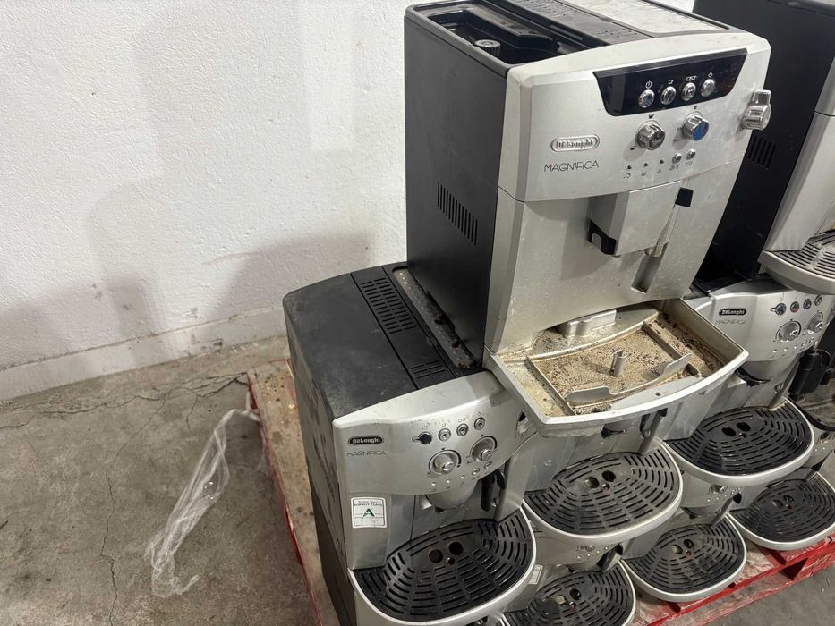 Кафемашина/ ни - Delonghhi magnifika