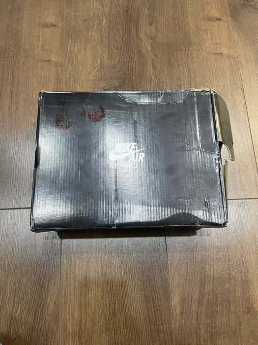 Продам новые кроссовки Nike Air force