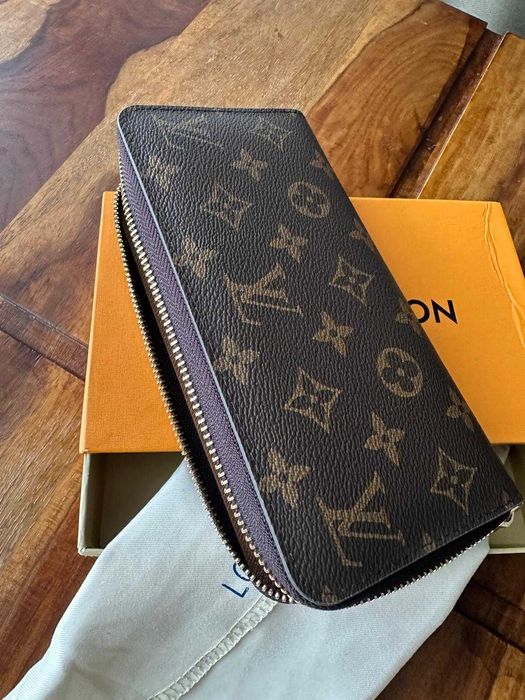 Portofel maro - Louis Vuitton Zippy Wallet – Monogram Empreinte