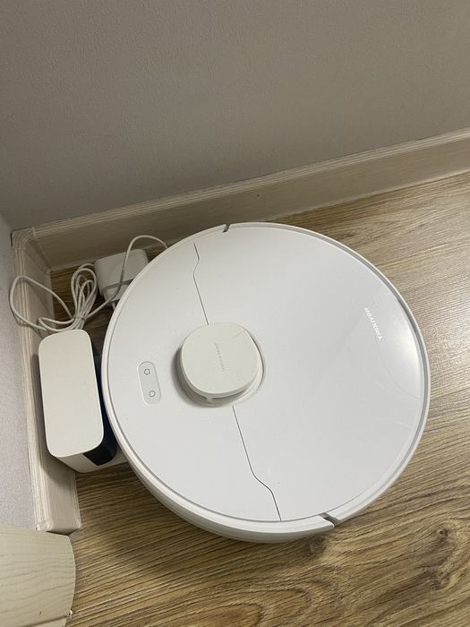 Продам робот пылесос