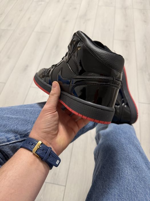 Adidasi Barbati Nike Jordan Mid Negru & Rosu!