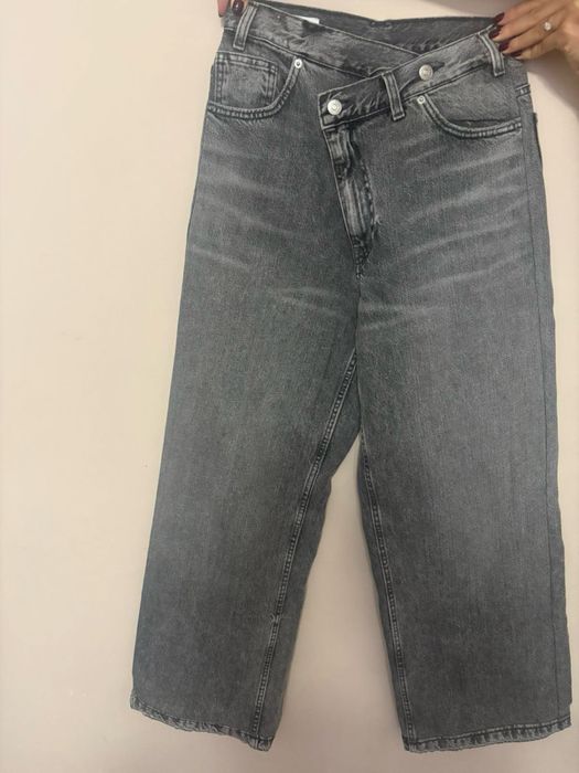 Актуални дънки Зара