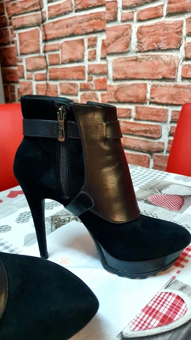 Ghete GUESS by Marciano