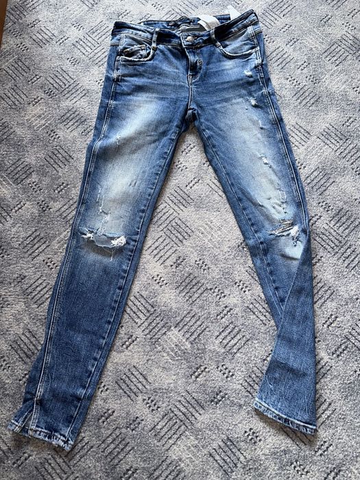 Продам джинсы Zara