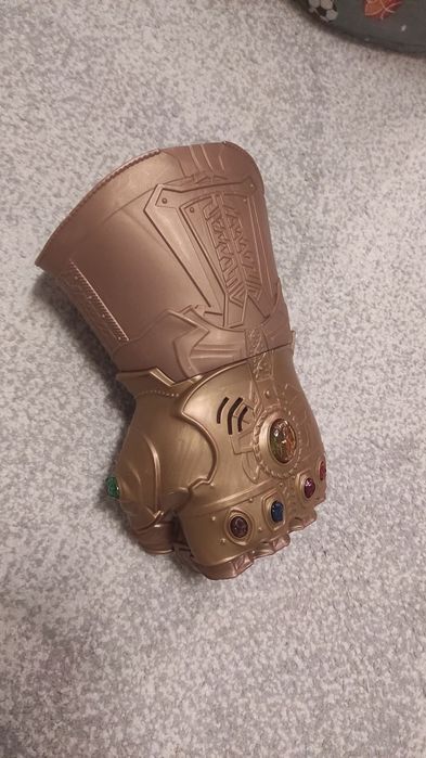 Играчки и пъзели