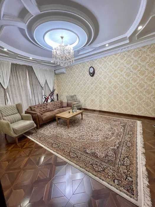 Сдаётся хороший дом в центре города !