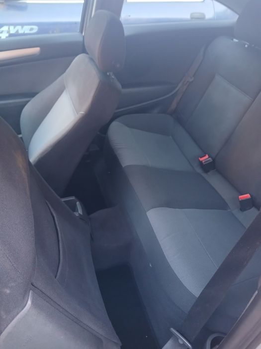 Opel astra H GTC  1.6 benzină