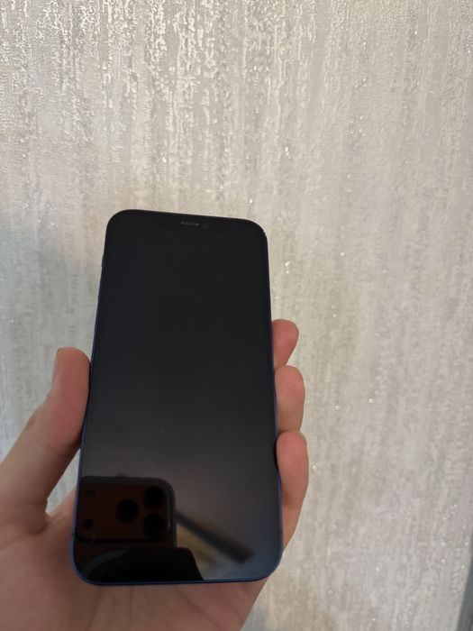 Iphone 12 в идеальном состоянии