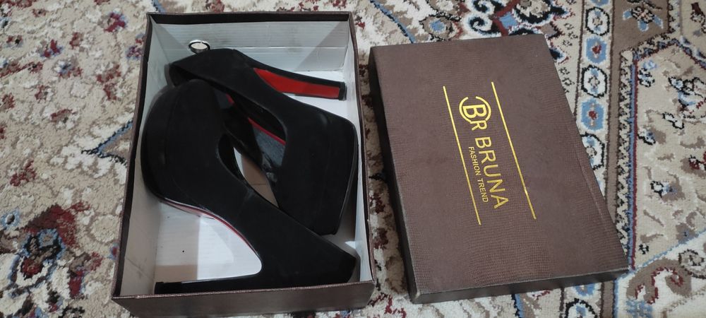 Туфли женские в хорошем состоянии