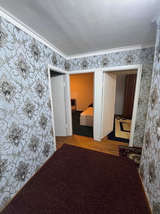 сдается в аренду квартира 3 Комнтная квартира семя или студентам