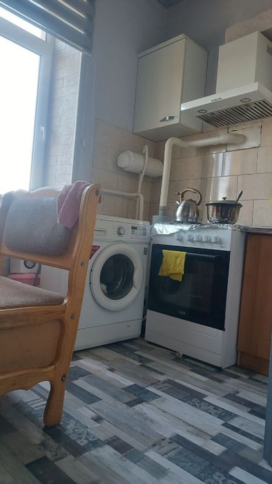 срочно продаётся квартира в городе Чирчике.