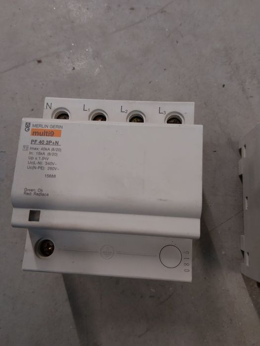 Защита от напрежение за ел.табло