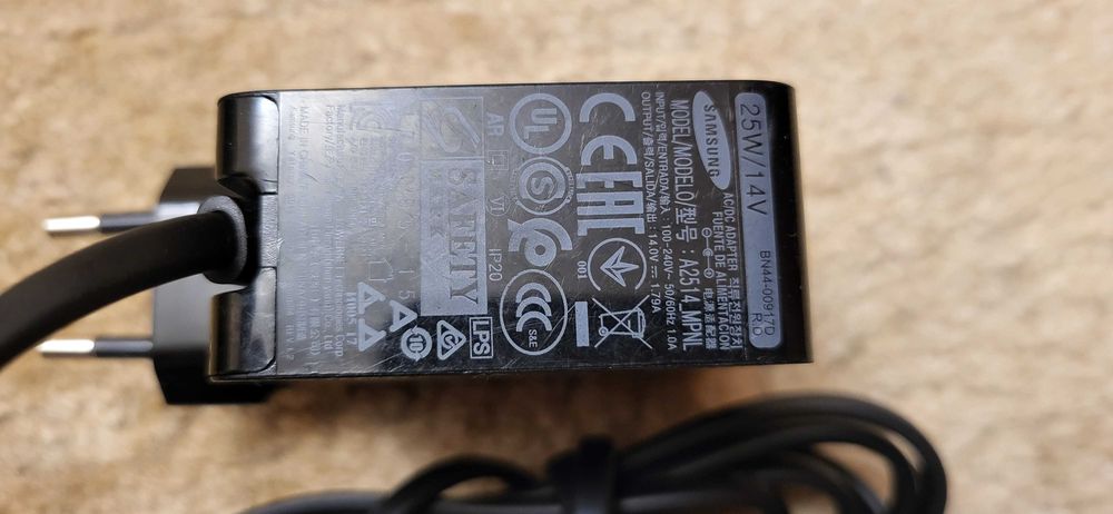 SAMSUNG 25W Incarcator 14V-1.79A cu pin fuctional