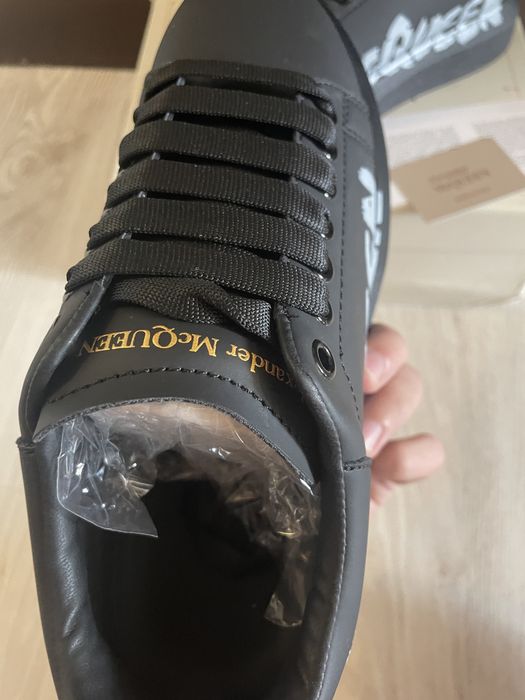 Alexander McQUEEN