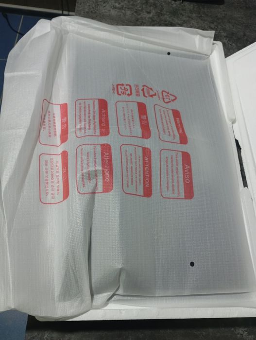 Immer 24 75 hz curvet 8 dona 45$