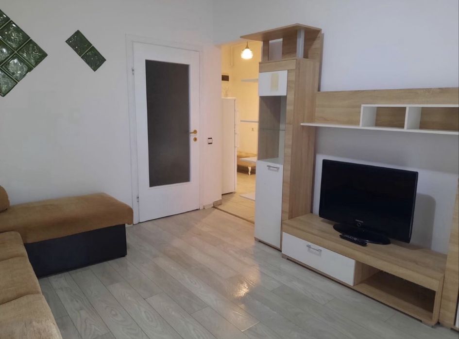 Închiriez apartament floresti 380€