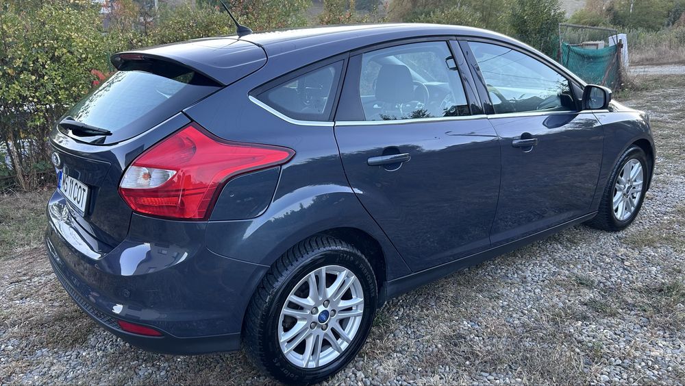 FORD Focus 2014 — imagine 3