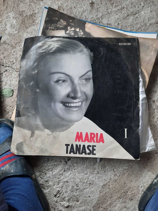 Discuri cu muzica populară