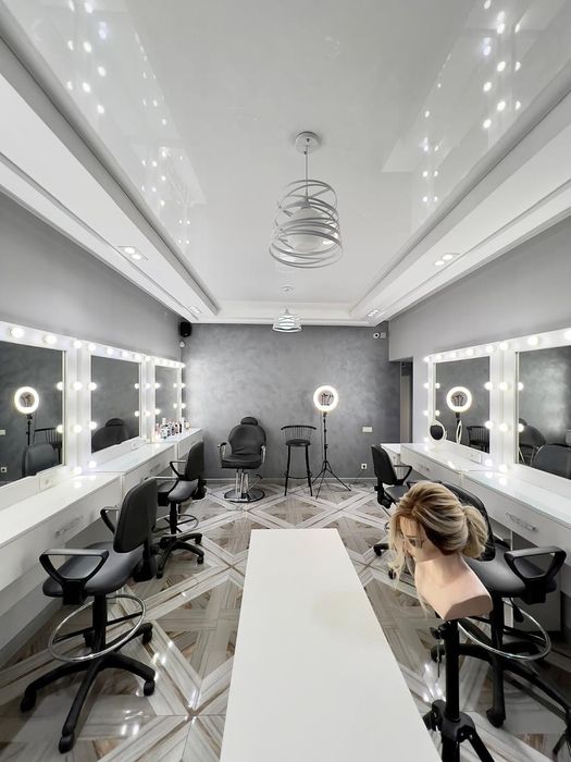 Помещение в идеале под аптеку,салон красоты,офис,лабораторию