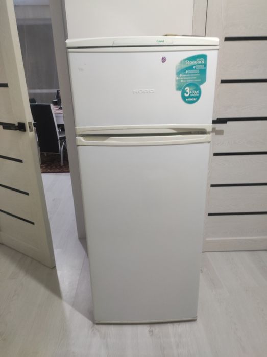 Холодильник б/у .