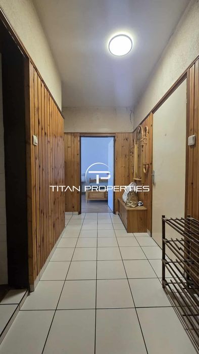 Продава се Тристаен апартамент в Пловдив, Южен - 65 кв.м за 785 €/кв.м - Снимка #10