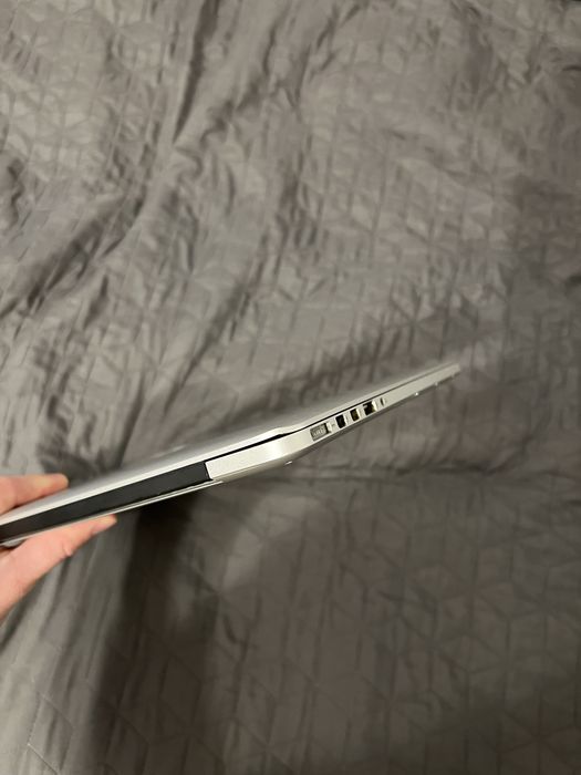 Laptop Macbook Pro 15” defect