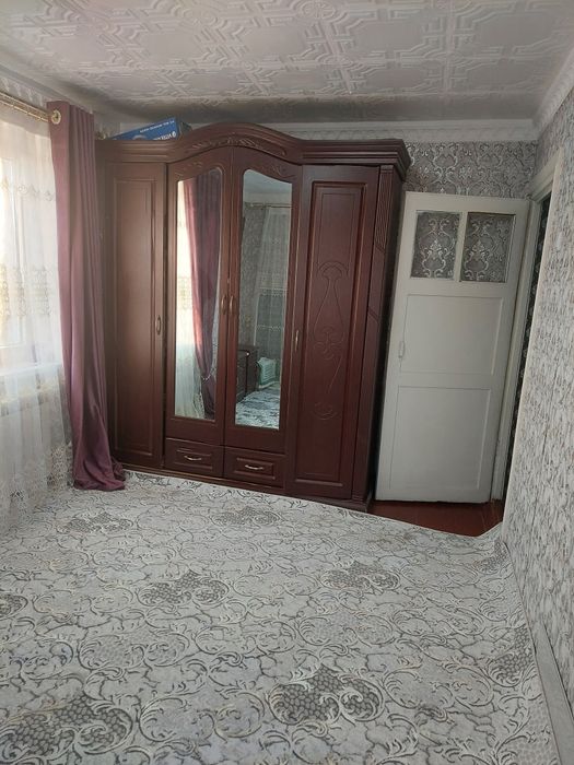 Srochno 2 xonali kvartira sotiladi