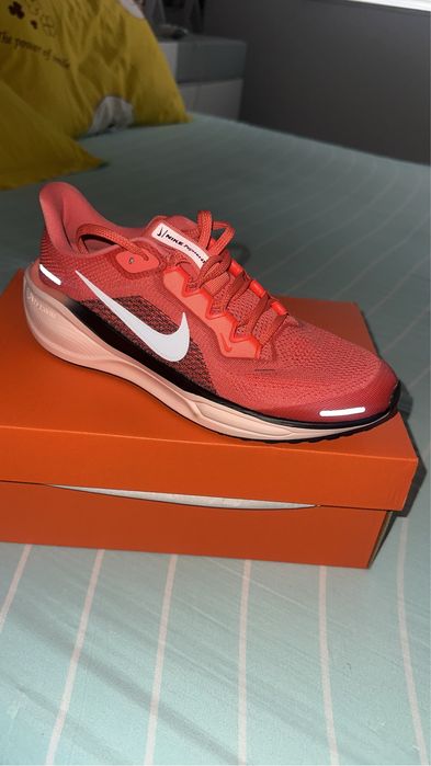 Маратонки nike 38,5