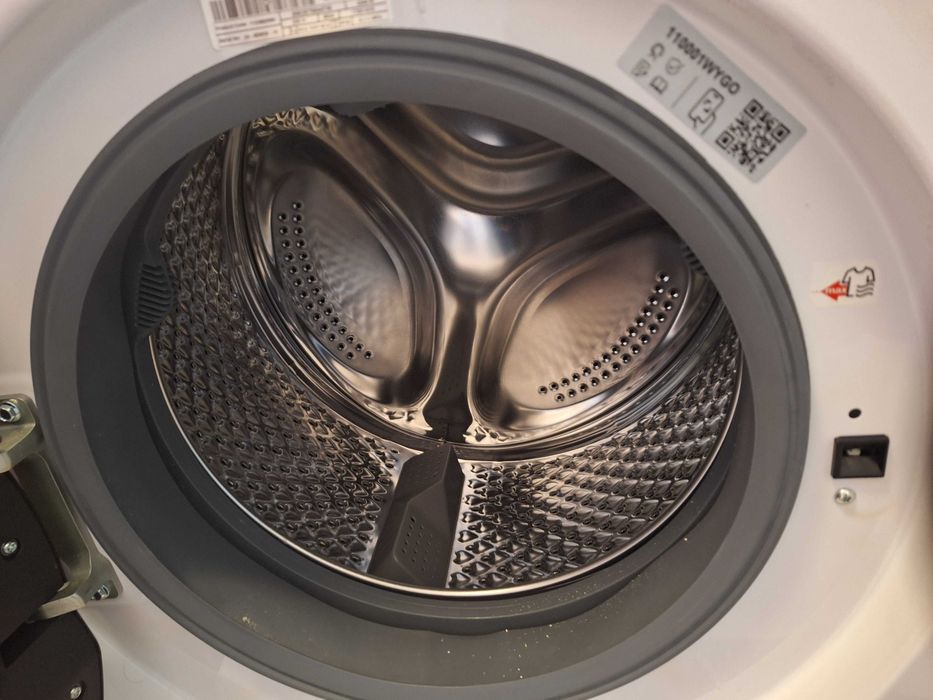 Mașină de spălat cu uscător încorporabilă Beko HITV8736B0W, 8/5 kg - stare ca nou