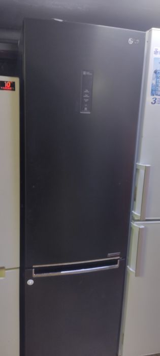 продаем холодильники