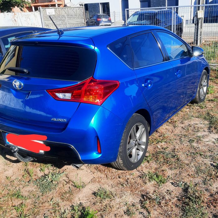 Vând Toyota Auris 2  l Diesel