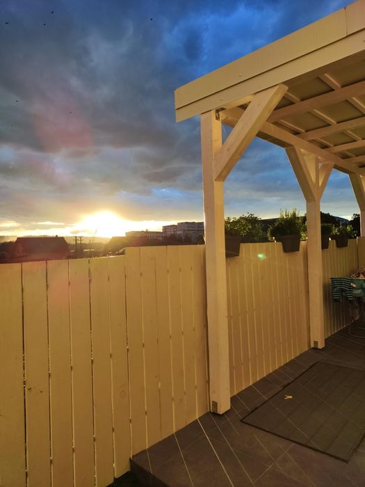 Apartament cu terasa si beci