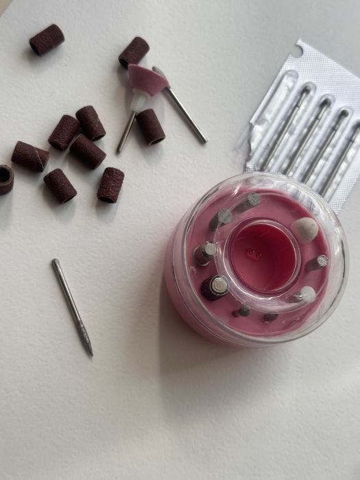 Набор для маникюра срочно продается