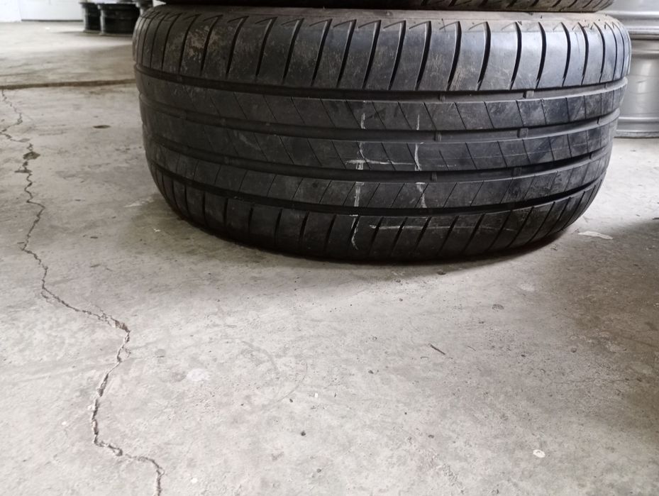 Anvelope vara bridgestone 245/45/17 6mm profil dot 4621