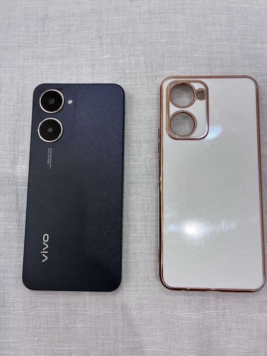 Телефон Vivo Y03