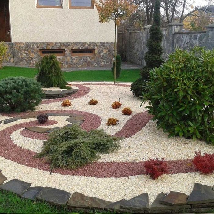 Мраморный камень для клумб