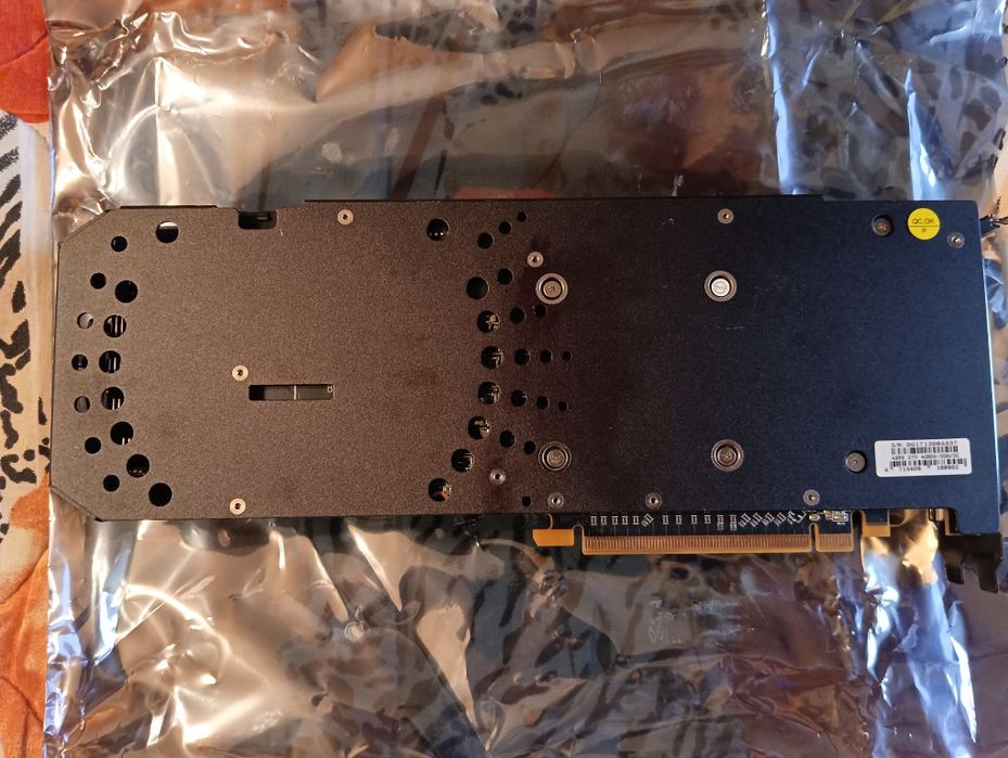 Продавам видеокарта Power Color Red Devil