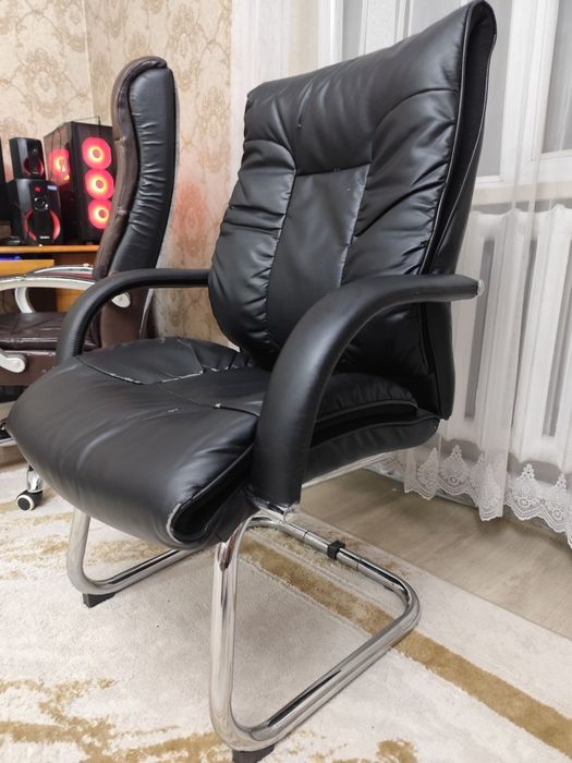 Продам офисное кресло