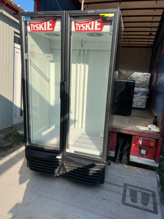 Vitrina frigorifica dubla cu led pentru sucuri