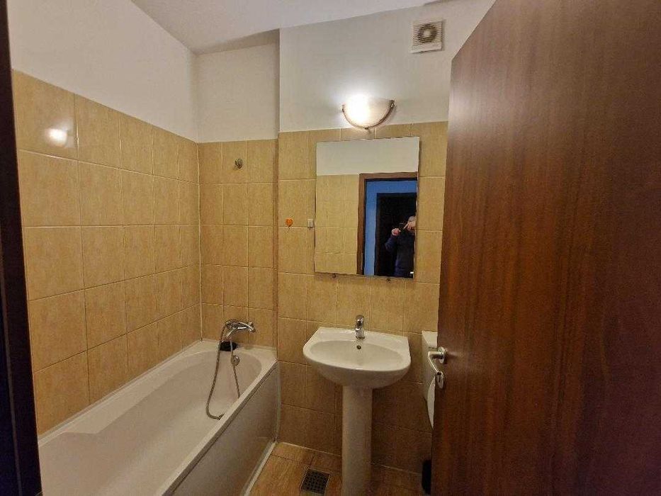 Garsoniera Auchan Titan, 15 minute metrou, complex Rasarit de Soare