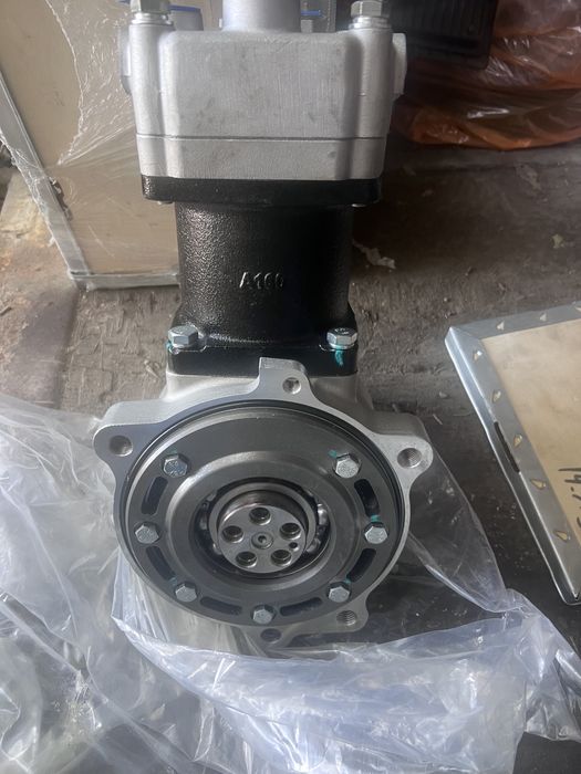 Продам компрессор от Isuzu CYZ51