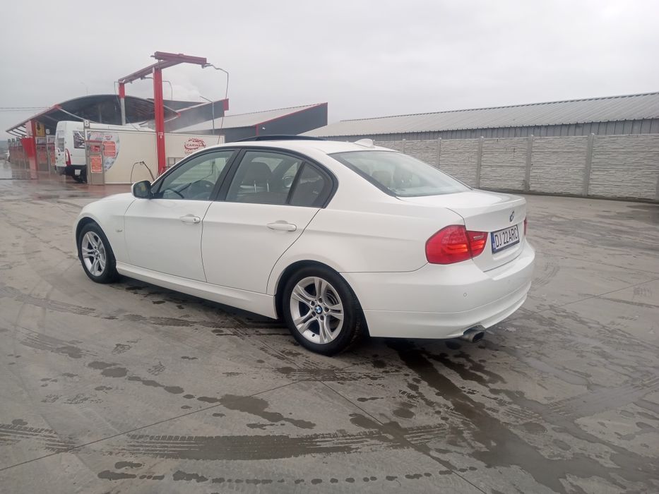 BMW 320D-E90-Facelift-Euro5-2010-Keyless entry/Keyless go/Extra Full