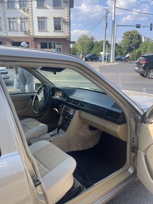 Продается Mercedes-benz w124