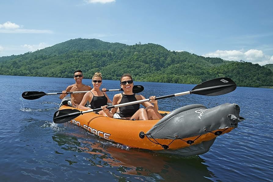 НОВ!Каяк 3.81м/1м триместен, комплект от Bestway