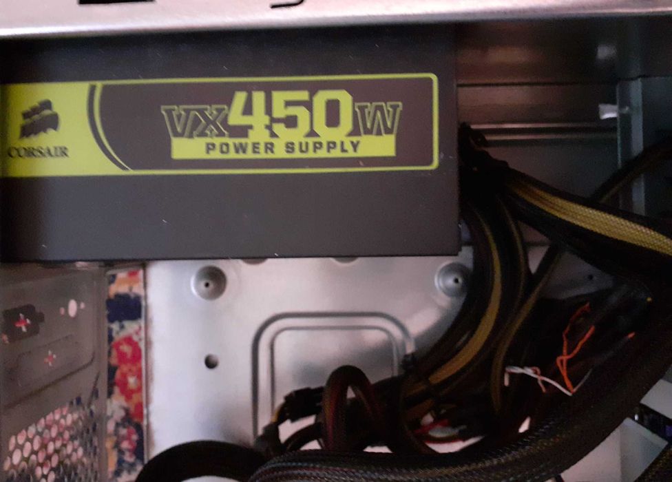 Sursa Corsair VX450W